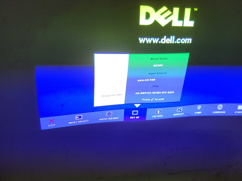 Dell M209X DLP Front Projector 2000 ANSI HD Lamp 199 Hours !
