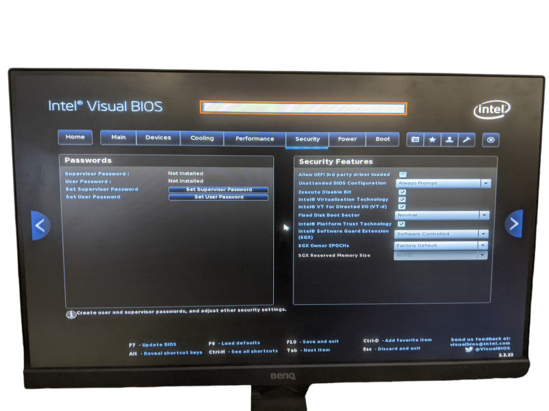 Intel NUC7i3BNK Mini PC | Core i3-7100U | 8GB DDR4 | No HDD Q