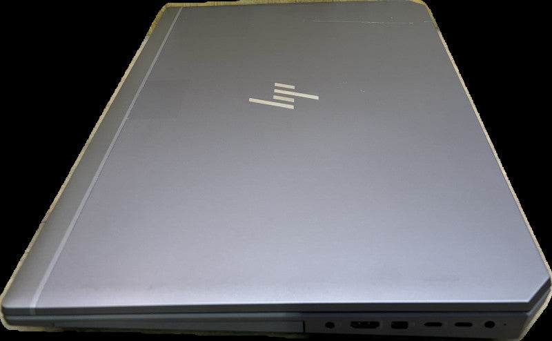 HP ZBook 17 G5 Xeon E-2186M@2.9Gh QUADRO P5200 16GB GPU 64GB RAM 1TB SSD READ Q Lap200