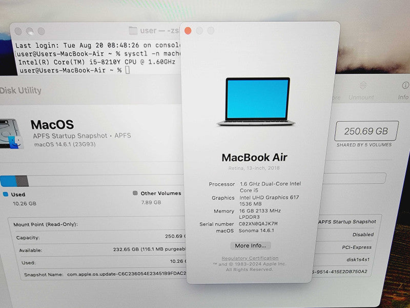 Apple Macbook Air Retina 2018 13" 2-Core i5-8210Y @ 1.6GHz 16GB DDR3 256GB SSD (