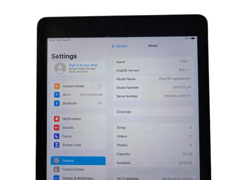 Apple iPad 5th Gen - 32GB - Gray [Read] (*