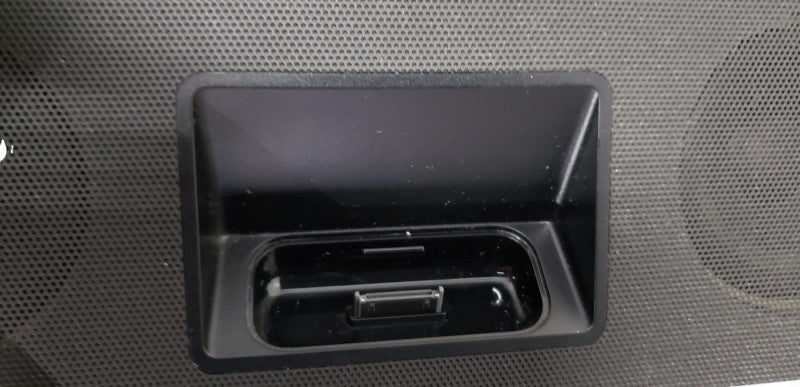 Altec Lansing iMT620 Stereo For iPhone or iPod 30 Pin to 8 Pin Adapter With Remote