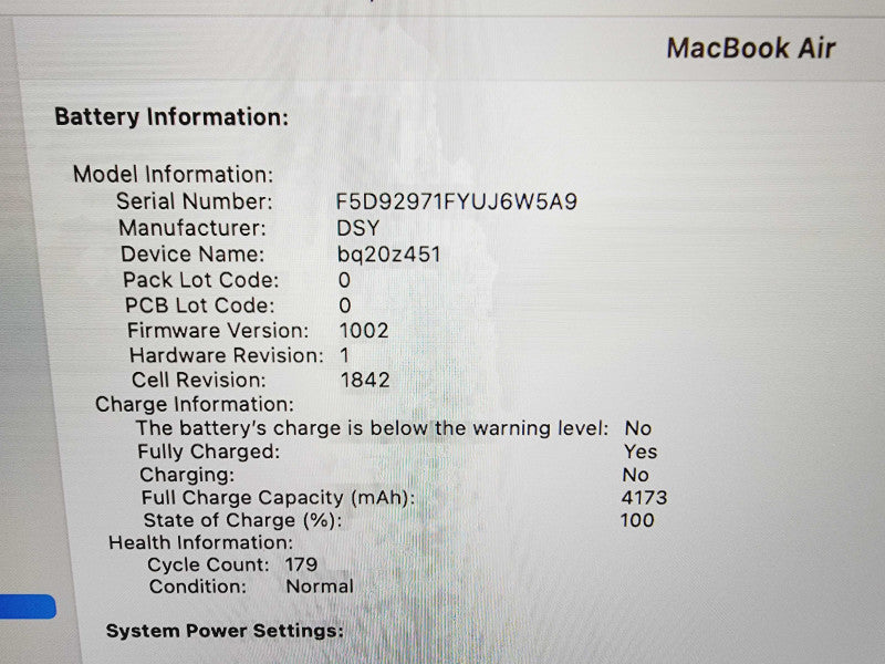 Apple Macbook Air Retina 2019 13" 2-Core i5-8210Y @ 1.6GHz 8GB DDR3 120GB SSD (