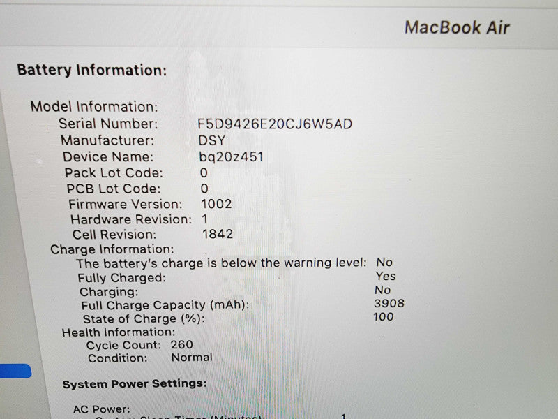 Apple Macbook Air Retina 2019 13" 2-Core i5-8210Y @ 1.6GHz 8GB DDR3 120GB SSD (