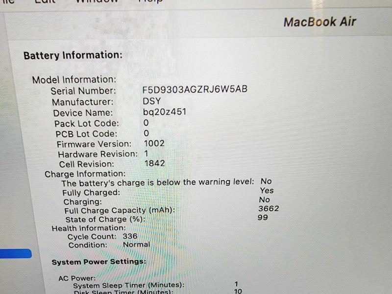 Apple Macbook Air Retina 2019 13" 2-Core i5-8210Y @ 1.6GHz 8GB DDR3 120GB SSD (