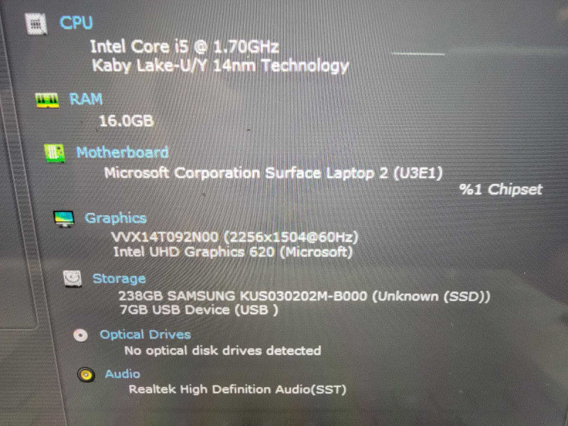 MS Surface Laptop 2 1769 | 4-Core i5-8350U @1.7GHz | 16GB RAM | 256GB SSD  Lap200