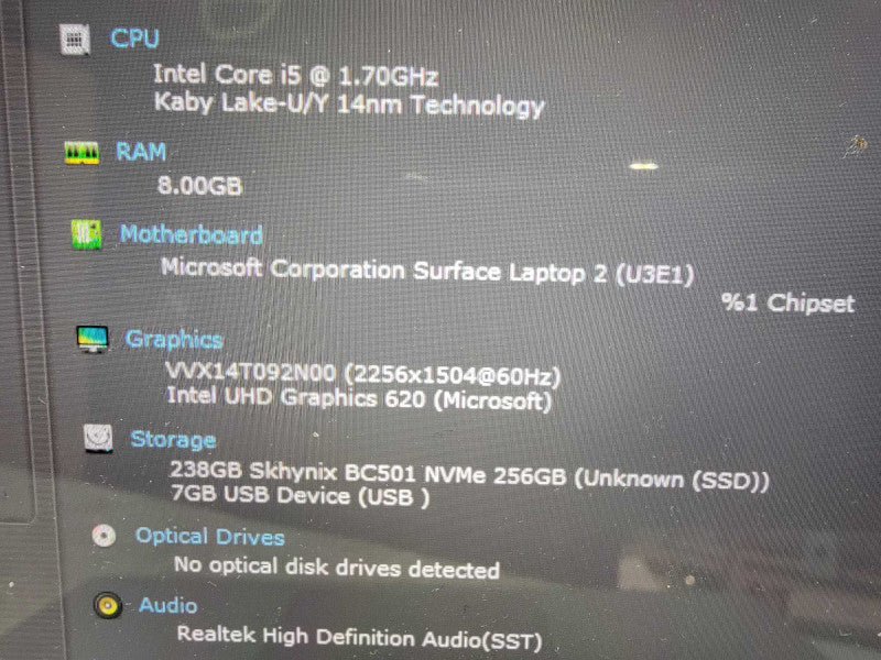 MS Surface Laptop 2 1769 | 4-Core i5-8350U @1.7GHz | 8GB RAM | 256GB SSD - READ  Lap200