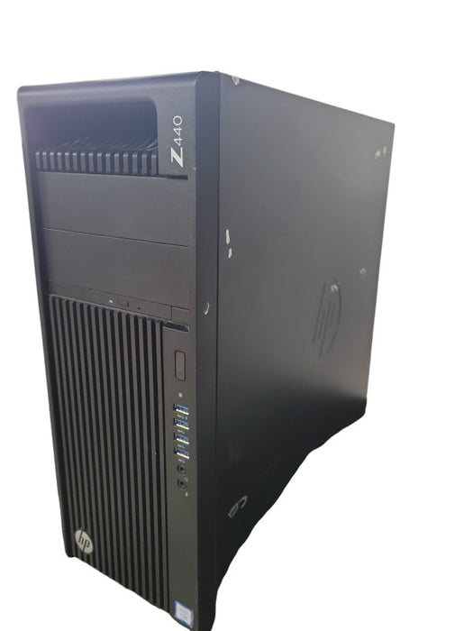 HP Z440 Workstation | Xeon E5-1620 v3 @ 3.50GHz 4C, 12GB DDR4, No HDD's !