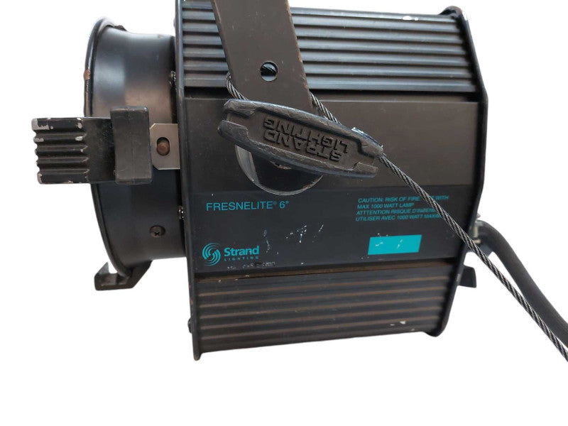 Fresnelite 1000Watt Stage Light 20A 125V Strand Lighting model: 379 =