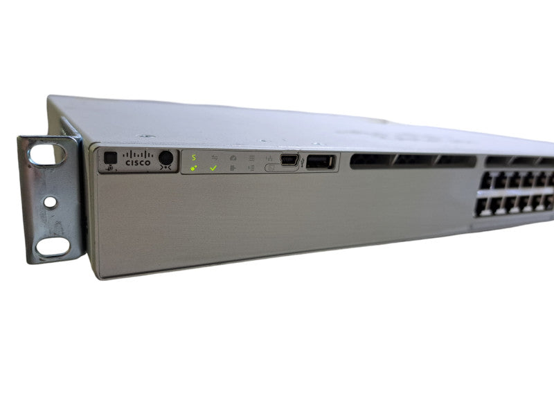 Cisco C9300-24P-E V02 | 24-Port Gigabit PoE+ Network Essentials Switch