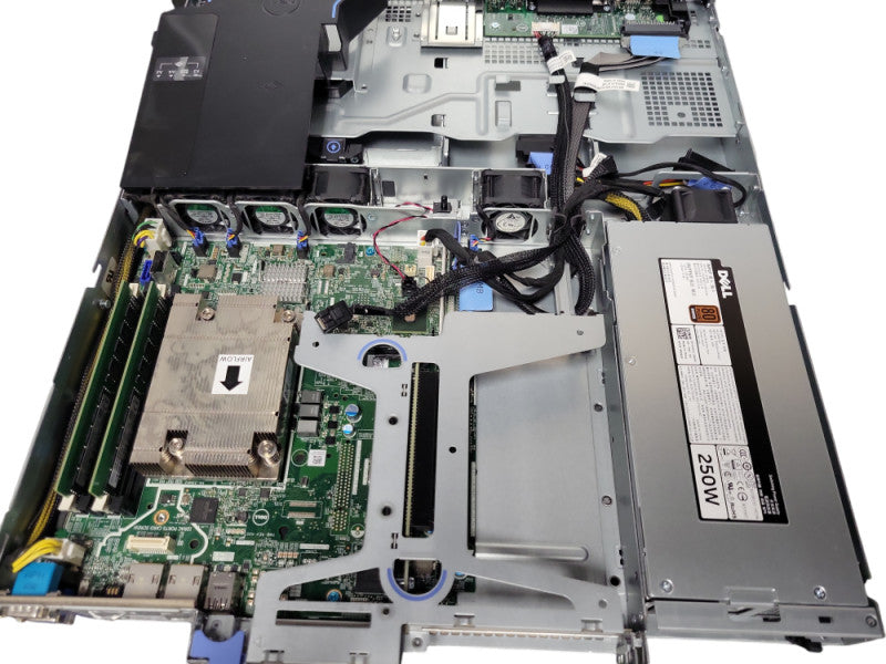 Dell PE R230, Xeon E3-1280v5 3.7GHz, 16GB DDR4, 4x 3.5" HDD Bays, No RAID con _