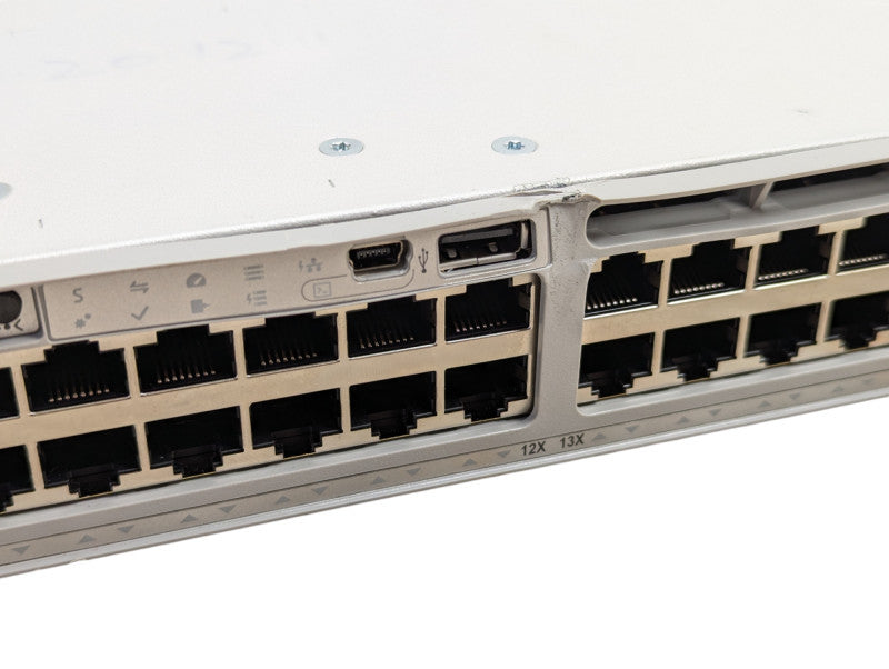 Cisco C9300-48P-E v05 48 Port UPOE+ Gigabit Managed Switch READ  -