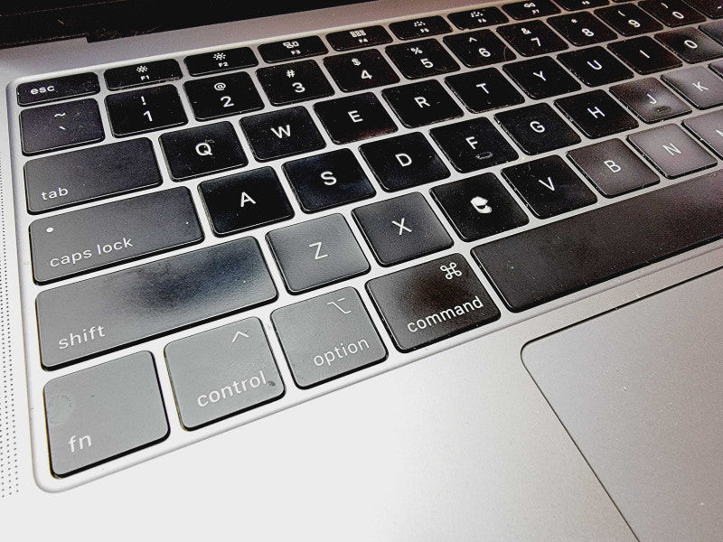 Apple Macbook Air Retina 2018 13" 2-Core i5-8210Y @ 1.6GHz 8GB DDR3 120GB SSD (
