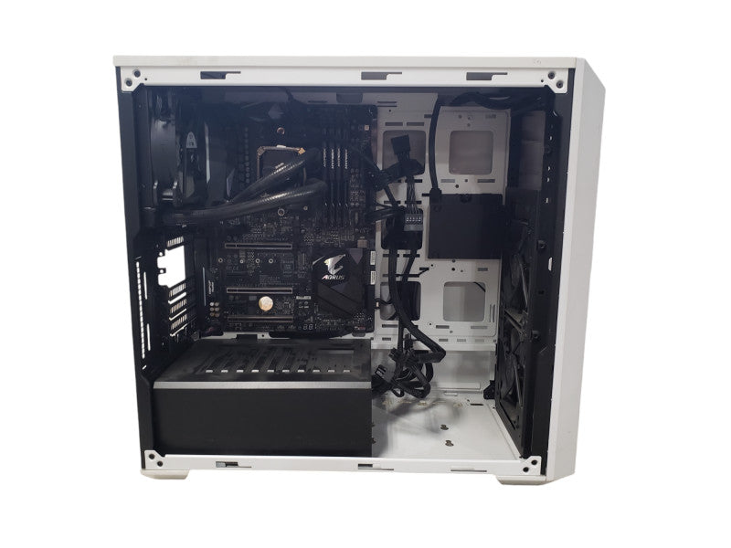 Custom PC Cooler Master|AMD RYZEN 7 1800x Ei|32GB RAM|GA-AX370-Gaming K7 READ