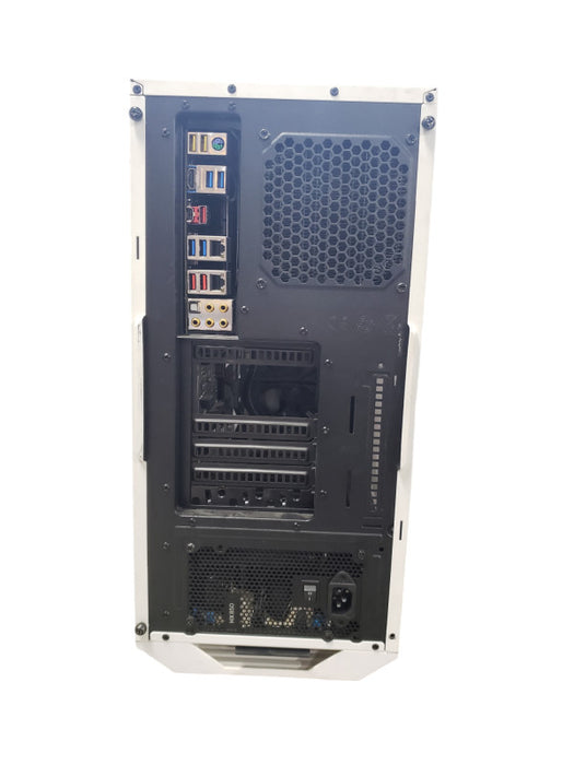 Custom PC Cooler Master|AMD RYZEN 7 1800x Ei|32GB RAM|GA-AX370-Gaming K7 READ