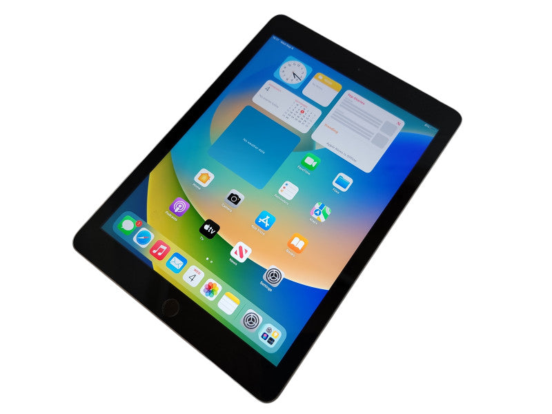 Apple iPad 5th Gen - 128GB - Gray (*