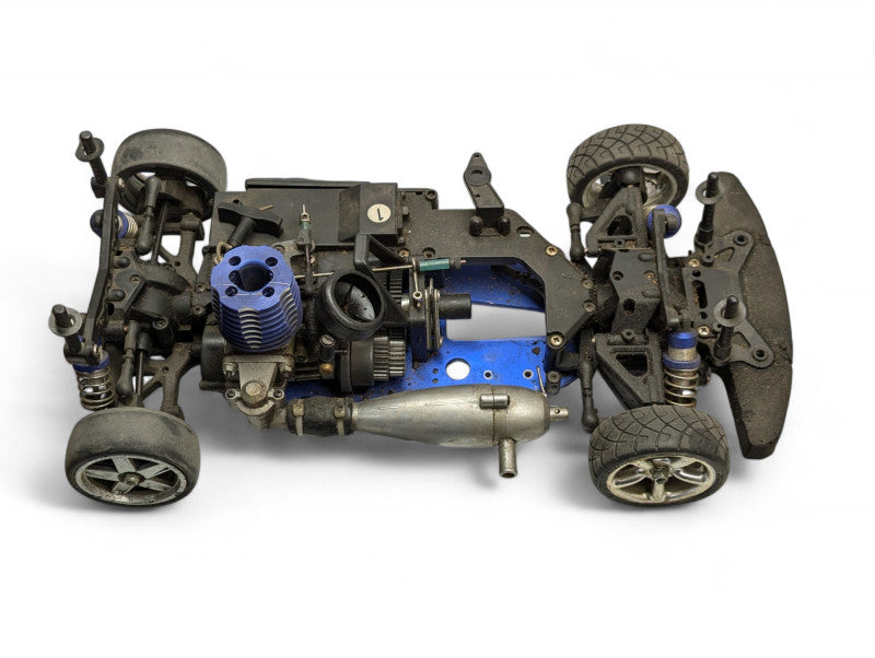Kyosho Gas Powered RC Car Chassis with remote Please READ  -