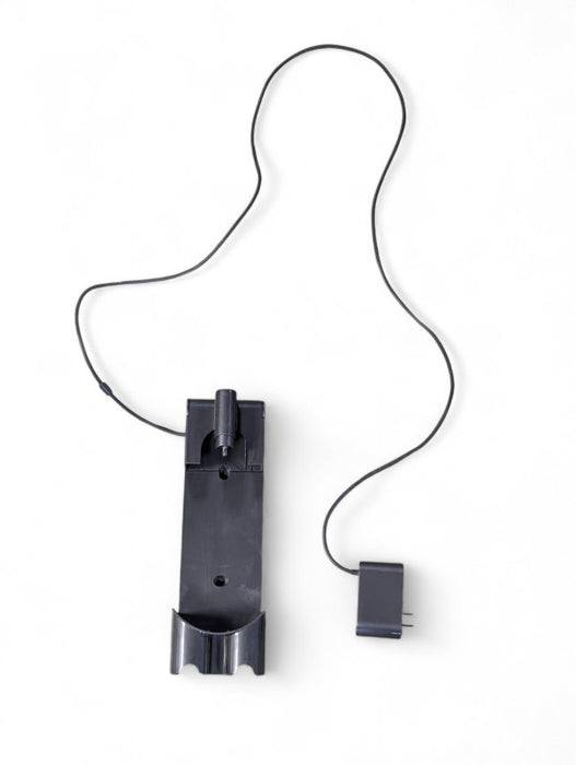 Dyson V8 absolute cordless vacuum with wall charger Please READ    -