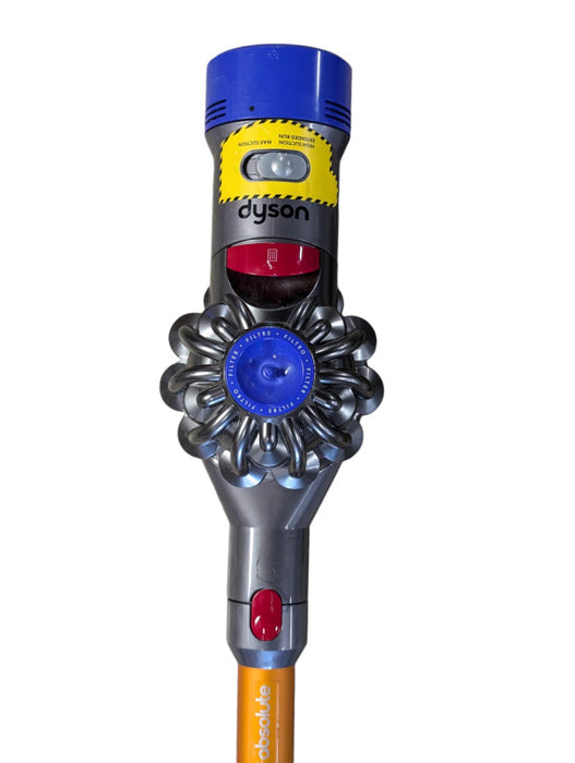 Dyson V8 absolute cordless vacuum with wall charger Please READ    -