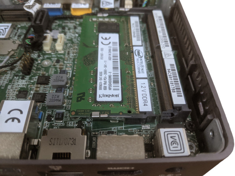 Intel NUC7i3BNK Mini PC | Core i3-7100U | 8GB DDR4 | No HDD