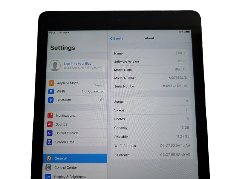 Apple iPad Air - 16GB - Gray (*