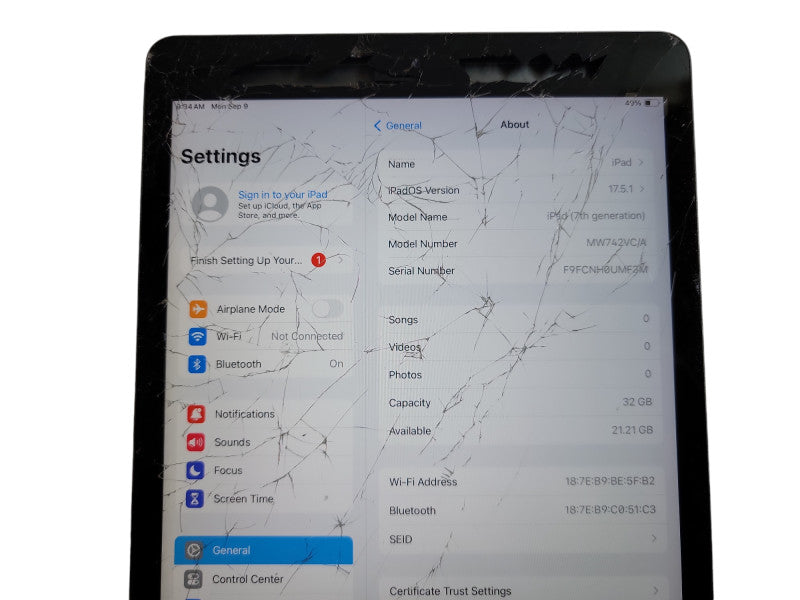 Apple iPad 7th - 32GB - Gray [Read] (*