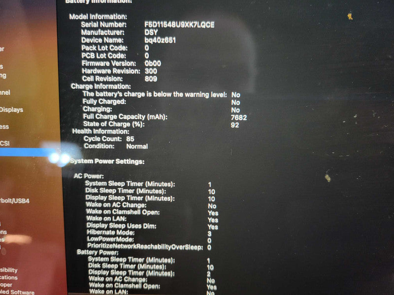 Apple Macbook Pro 2019 16" 6-Core i7-9750H @ 2.6GHz 16GB DDR4 500GB SSD Radeon Pro 5300M 4GB !