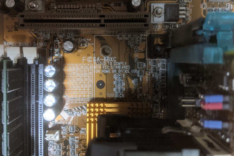 GIGABYTE GA-6BXC Motherboard | Celeron-MMX @ 500MHz  | 256mb RAM | I/O Shield