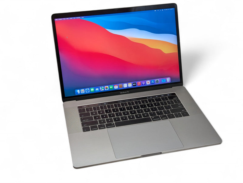 Apple MacBook PRO 2016 15-inch Intel i7-6700HQ 16GB RAM & 256GB Storage READ  -