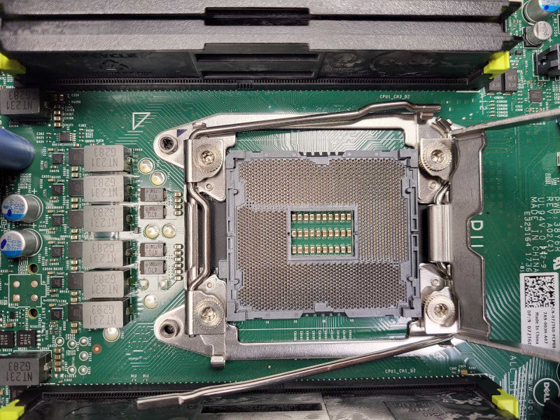 DELL PowerEdge R730 No CPU/RAM/HDD READ $