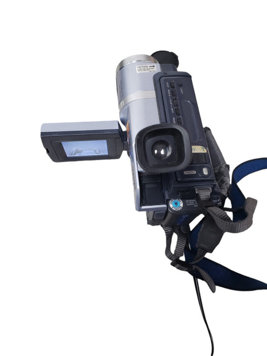 Sony Handycam DCR-TRV140 Digital-8 Camcorder W/ Adapter -READ