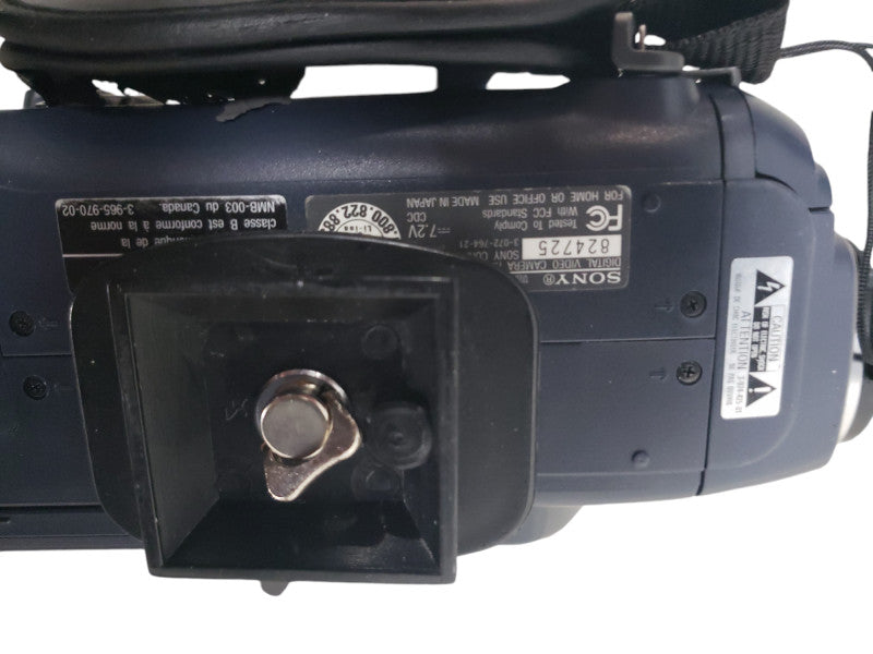 Sony Handycam DCR-TRV140 Digital-8 Camcorder W/ Adapter -READ