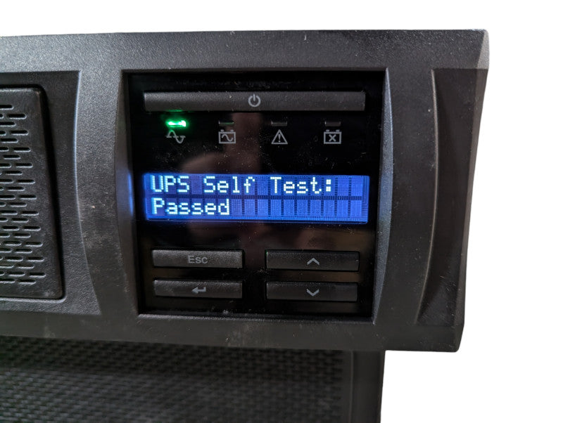 APC SMX1500RM2U UPS with 2 Extra SMX48RMBP2U battery packs  -