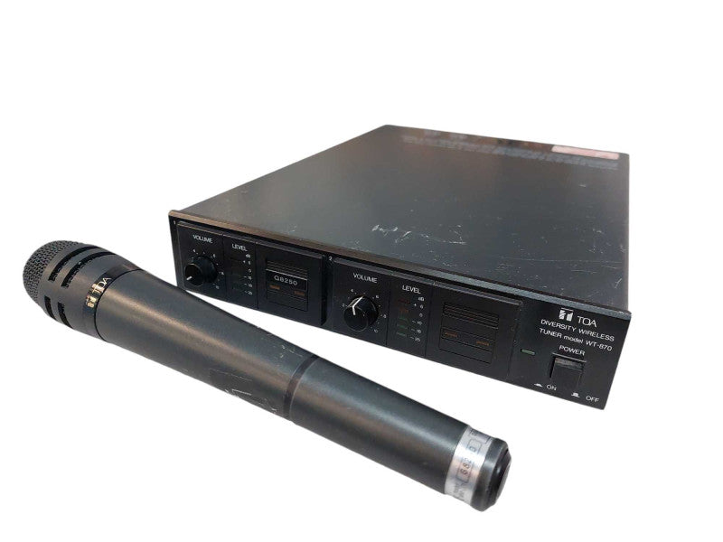 TOA Diversity Wireless Tuner Model: WT-870 With 2 G8250 Mics  =