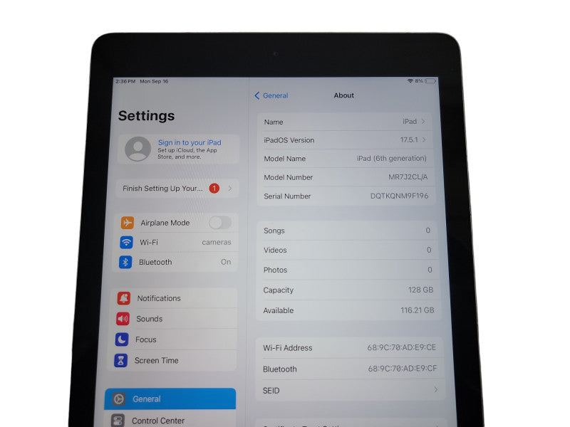 Apple iPad 6th Gen - 128GB - Gray (