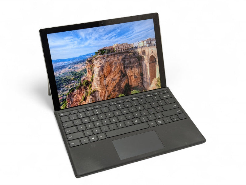 Surface Pro 7 12.3” 1866 Intel 4Core i7-1065G7 @ 1.50Ghz 16GB RAM & 256GB Q-