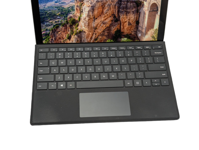 Surface Pro 7 12.3” 1866 Intel 4Core i7-1065G7 @ 1.50Ghz 16GB RAM & 256GB Q-