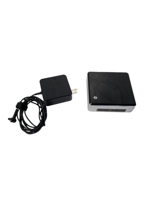 Intel NUC Mini-PC NUC6i5SYK | i5-6260U| 8GB RAM | 250GB SSD W/ Power Adapter