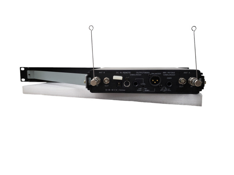 TOA Diversity Wireless Tuner WT-4800 W/ Power Adapter and Rack Mount