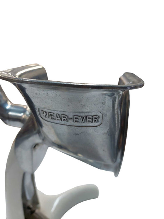 Vintage Wear-Ever Hand Wind Slicer with 5 Slice Shape Attachments  =