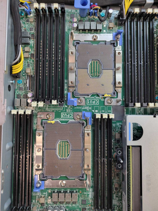 Dell PowerEdge R440 - BAREBONES | PERC H730P | 2x 550W PSU | 4x 3.5" Caddies %
