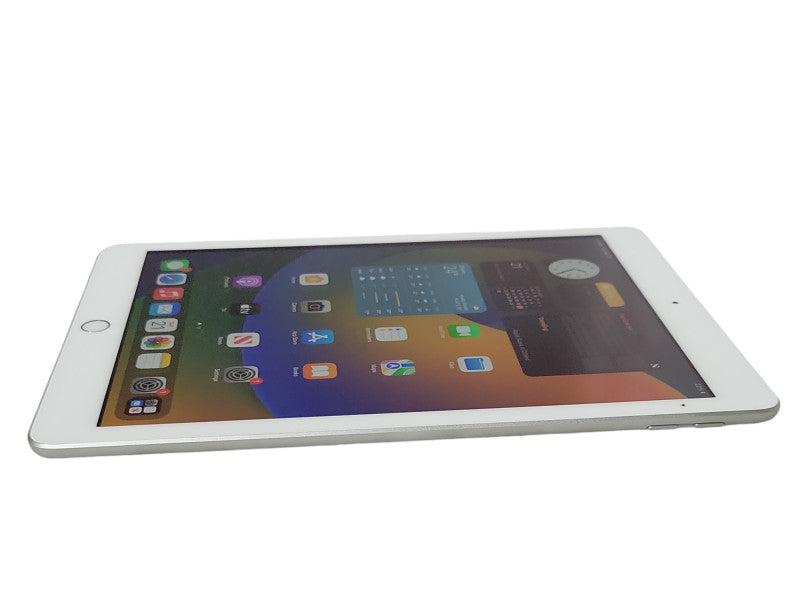 Apple iPad 5th Generation 32GB Wi-Fi  A1822 _