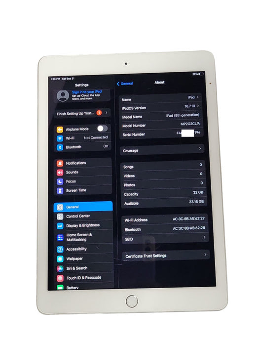 Apple iPad 5th Generation 32GB Wi-Fi  A1822 _