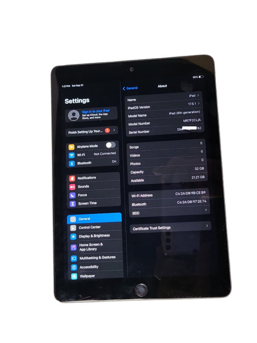 Apple iPad 6th Generation 32GB Wi-Fi  A1893 _
