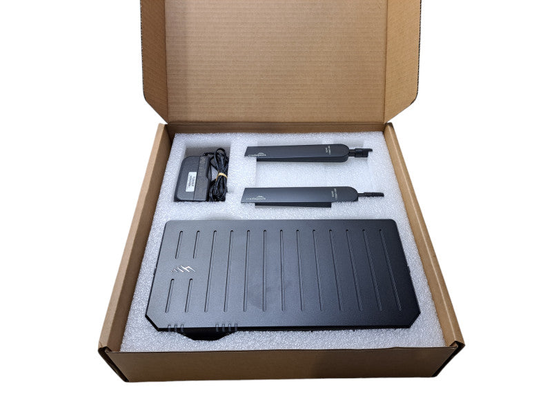 Cradlepoint E100 Series Enterprise Router w Adapter & 2x Antennas