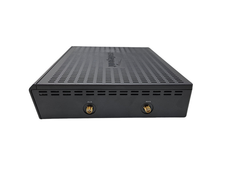 Cradlepoint AER 1600LP4 Bundle with Antennas & Power Supply
