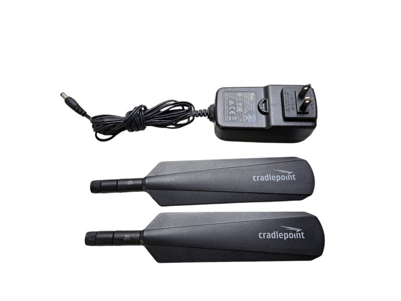 Cradlepoint AER 1600LP4 Bundle with Antennas & Power Supply