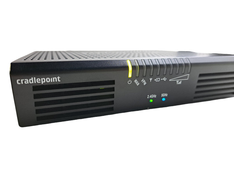 Cradlepoint AER 1600LP4 Bundle with Antennas & Power Supply