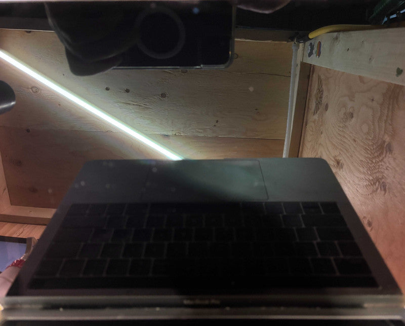 Apple MacBook Pro 13" 2017 TouchBar 4 Ports i7-7567U@3.5GHz 16GB 256SSD READ!