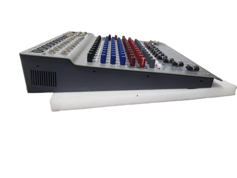 Peavey PV14 14-Channel Analog MixerPeavey PV14 14-Channel Analog Mixer